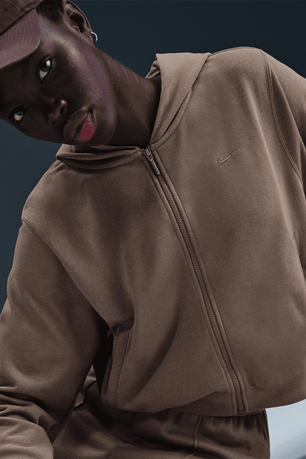 01-nike-app_0031_AURORA_FN2415