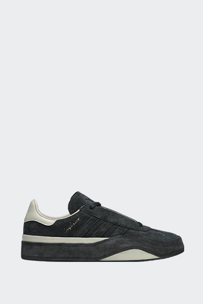 Y-3 GAZELLE – Sesinko