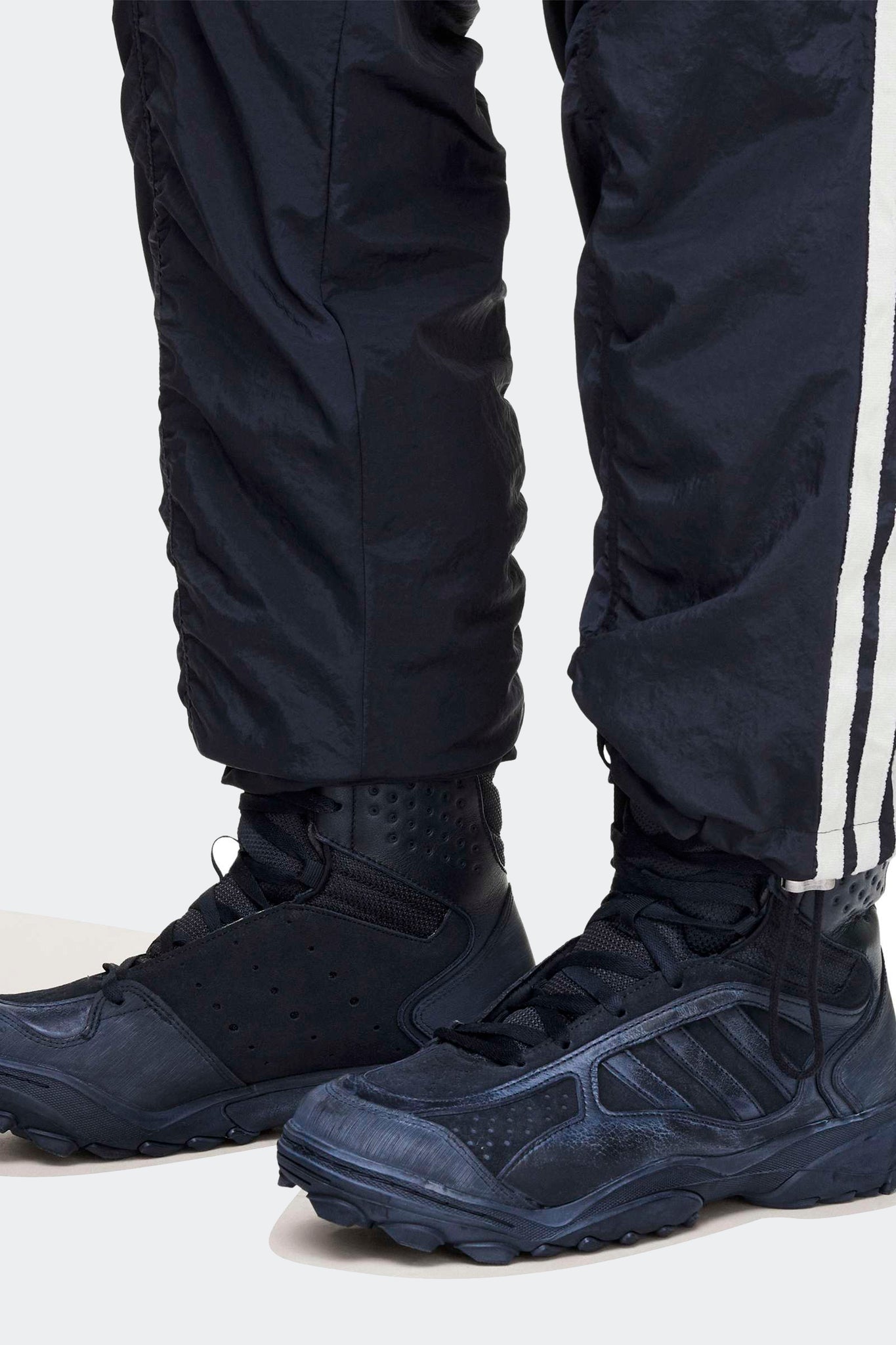THUG CLUB WOVEN TRACKPANT