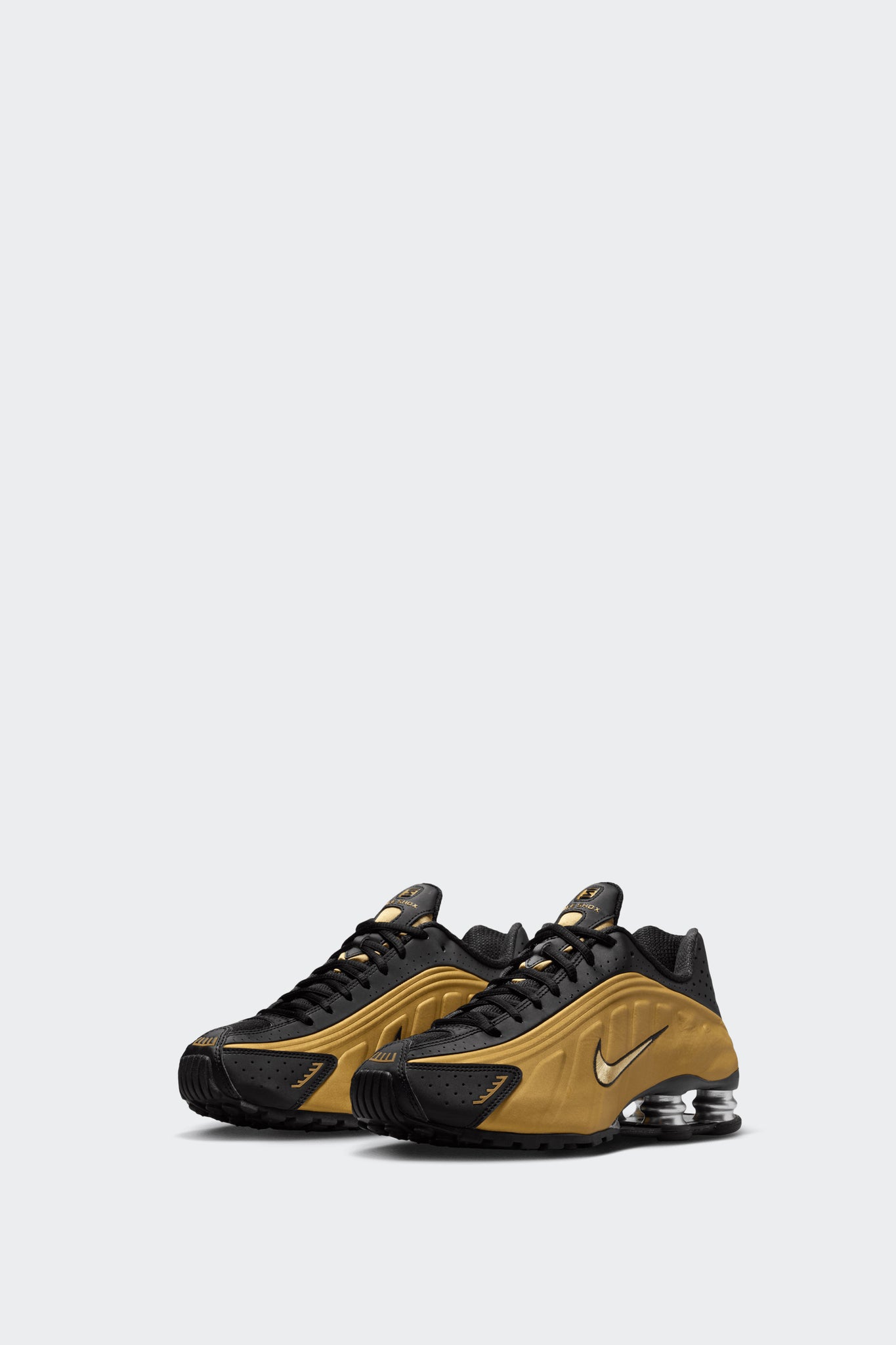 W SHOX R4