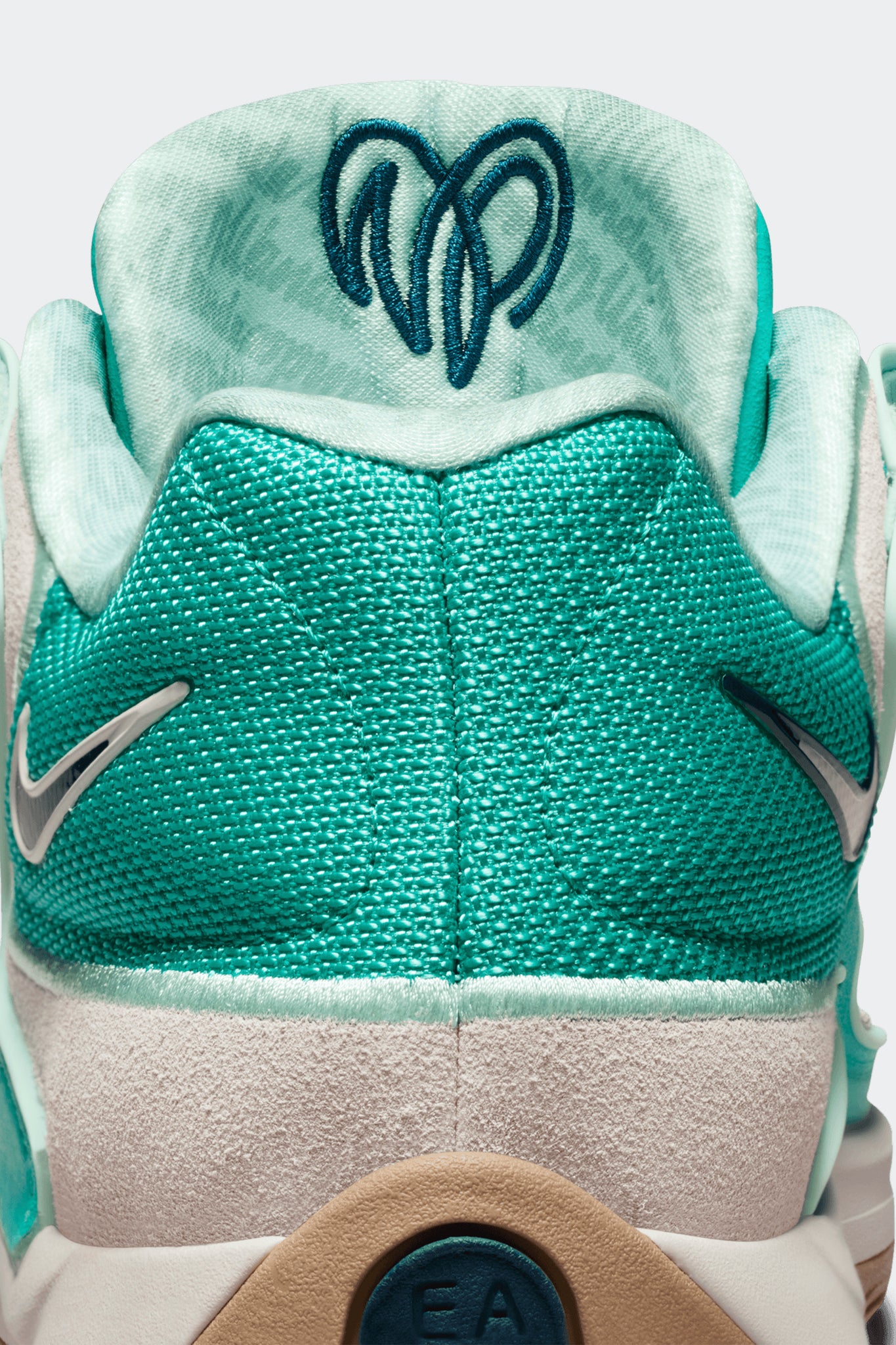 KD18