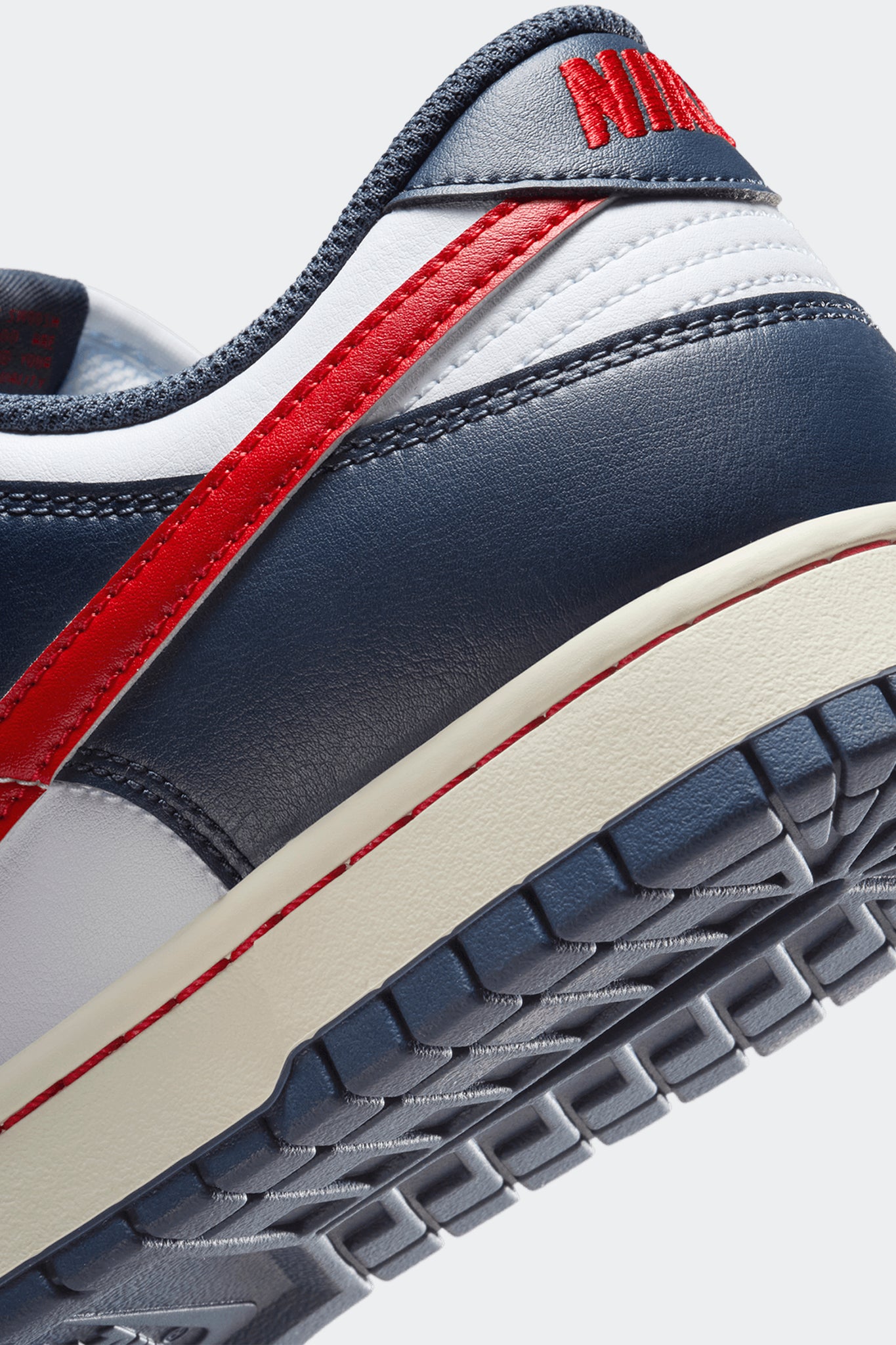 DUNK LOW RETRO
