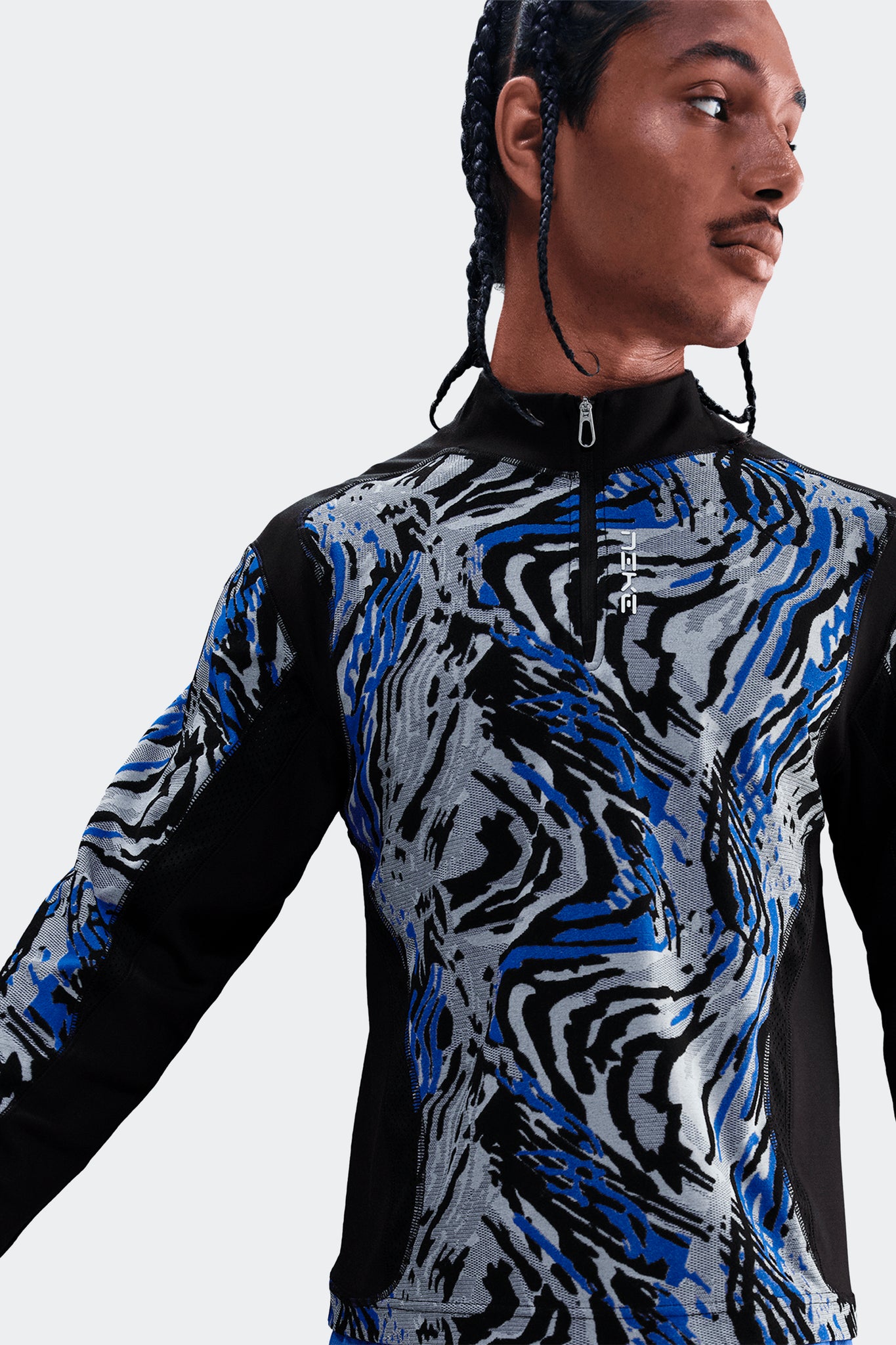 PROJECT F.R.O.G. HALF ZIP TOP