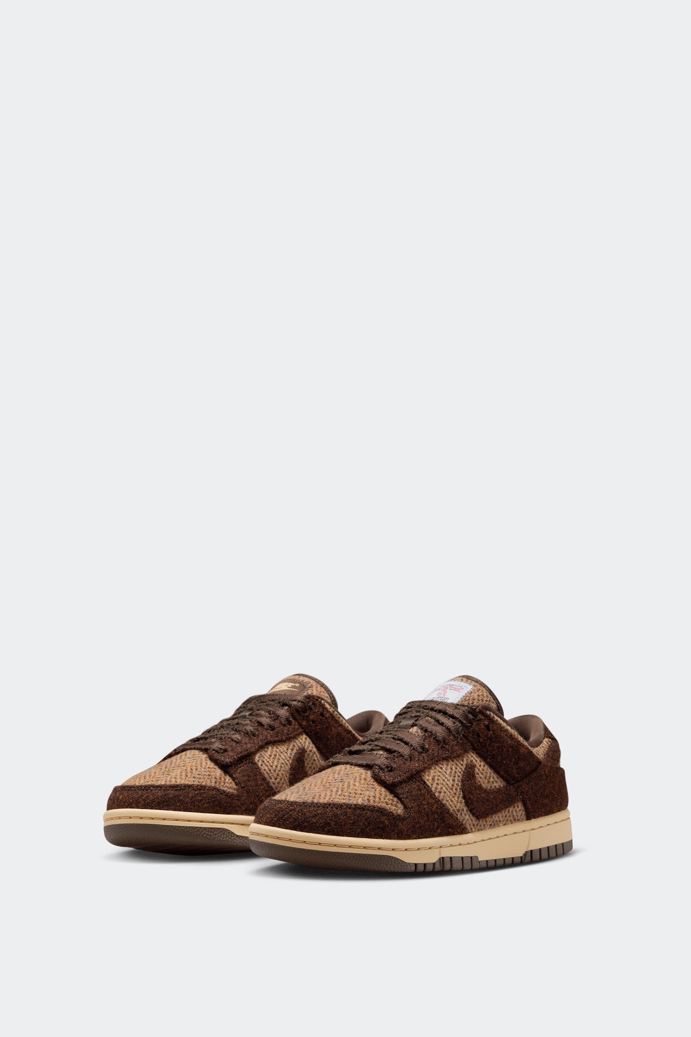 W DUNK LOW