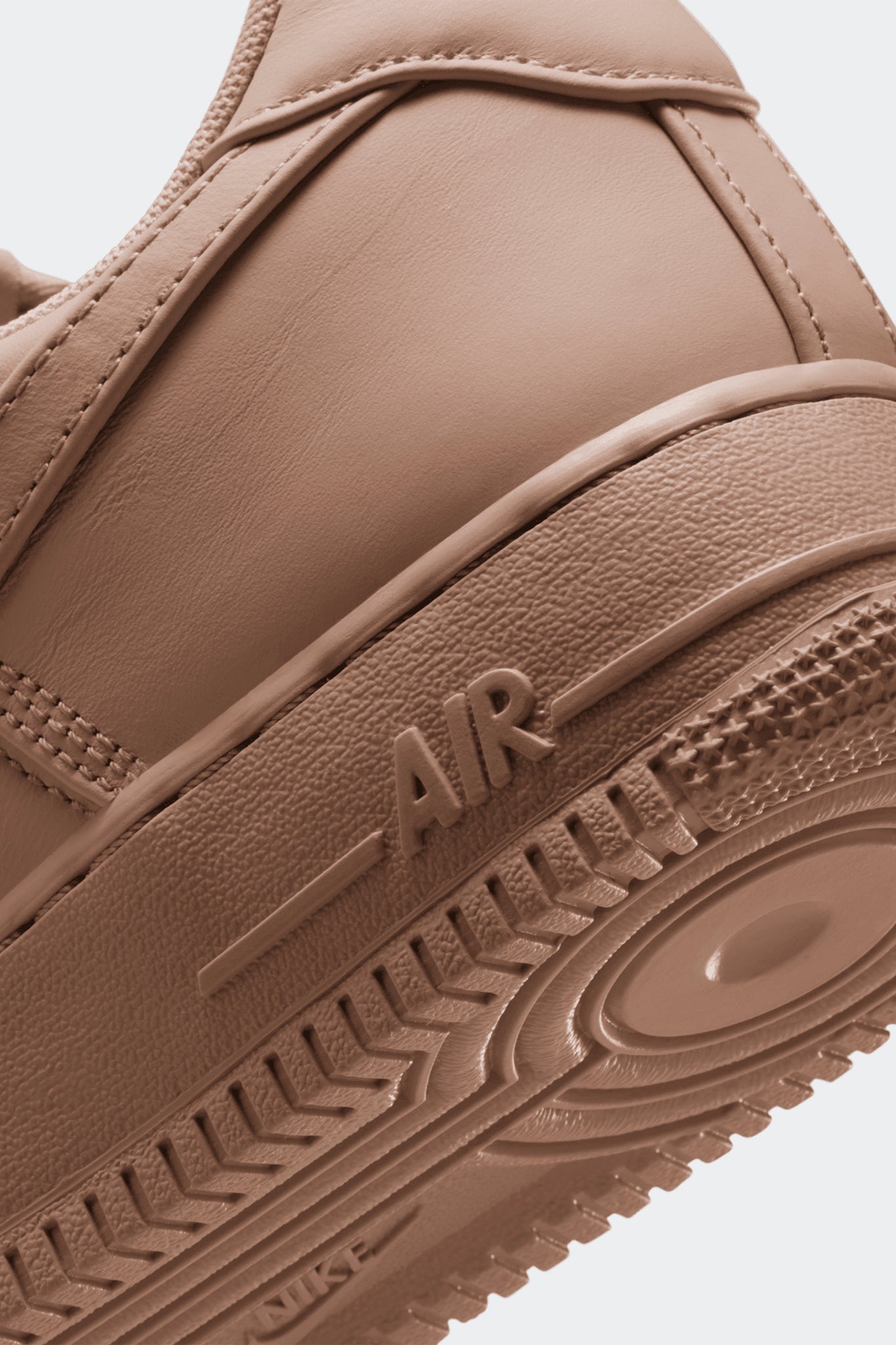 AIR FORCE 1 LOW RETRO PREMIUM