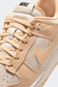 W DUNK LOW