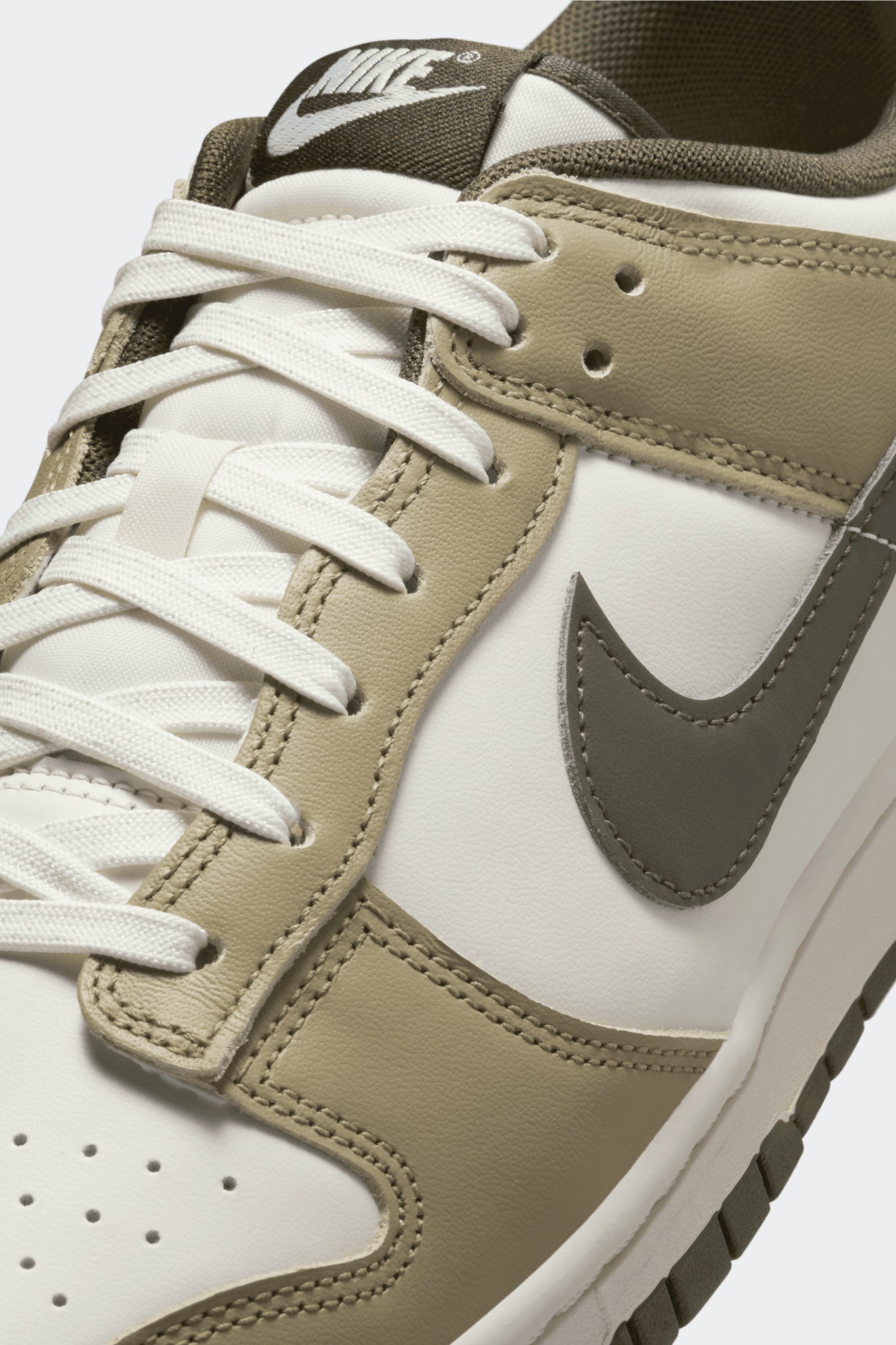 DUNK LOW RETRO
