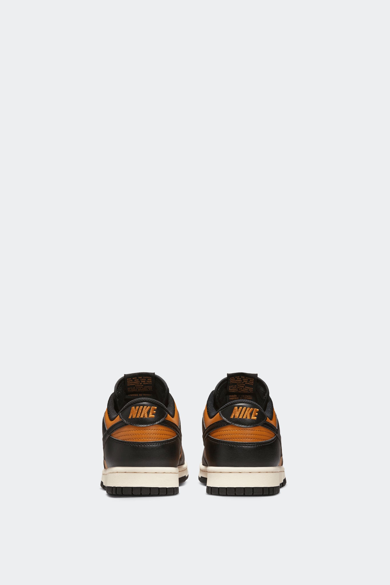 DUNK LOW RETRO