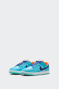 DUNK LOW SE