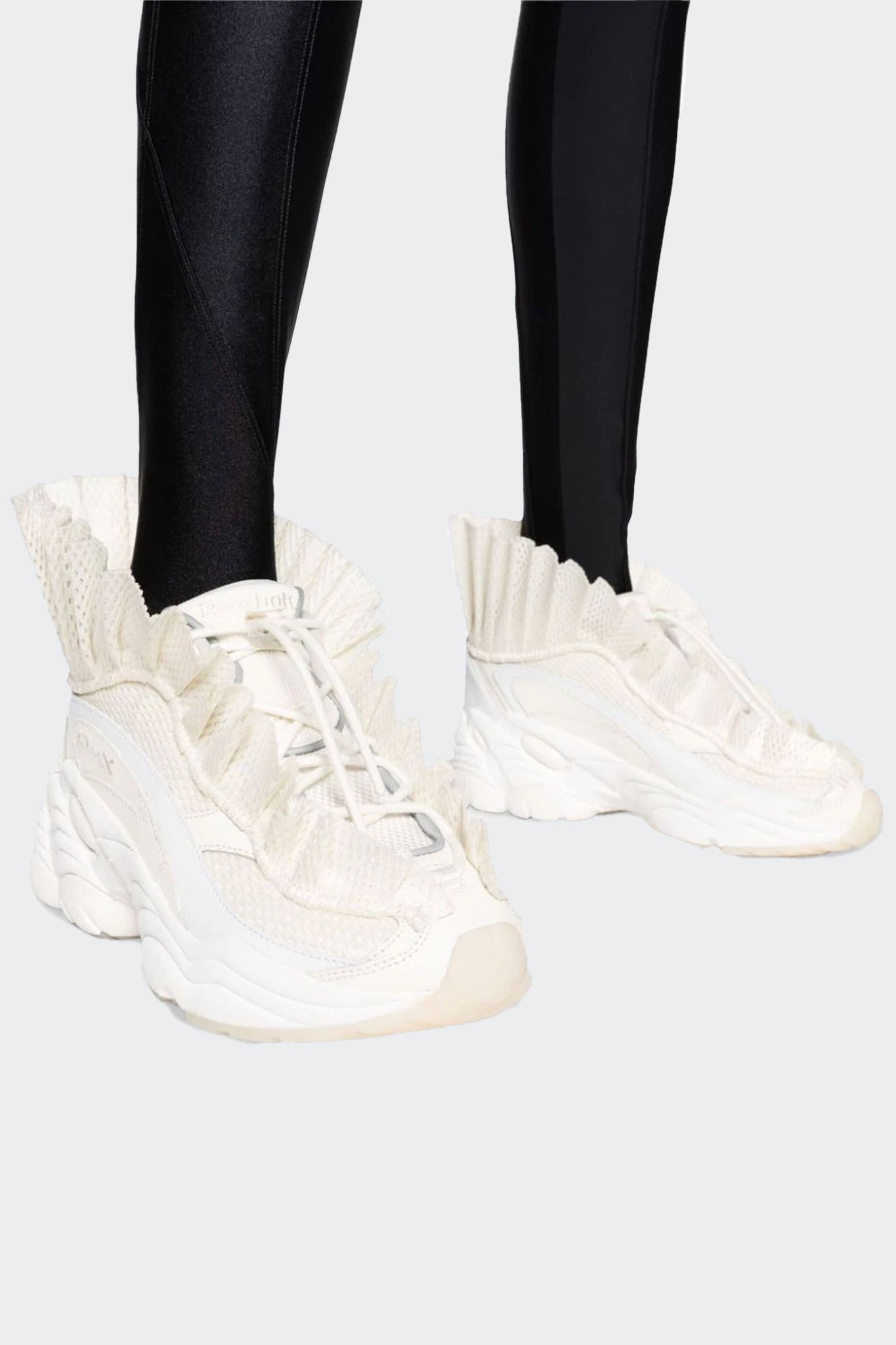 W DMX RUFFLE SNEAKERS