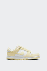 W DUNK LOW