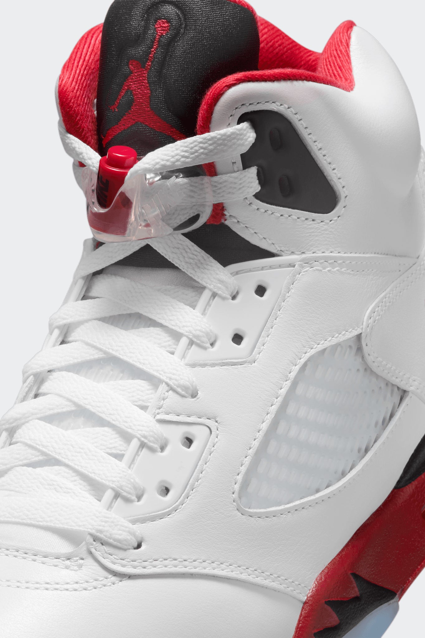 AIR JORDAN 5 RETRO
