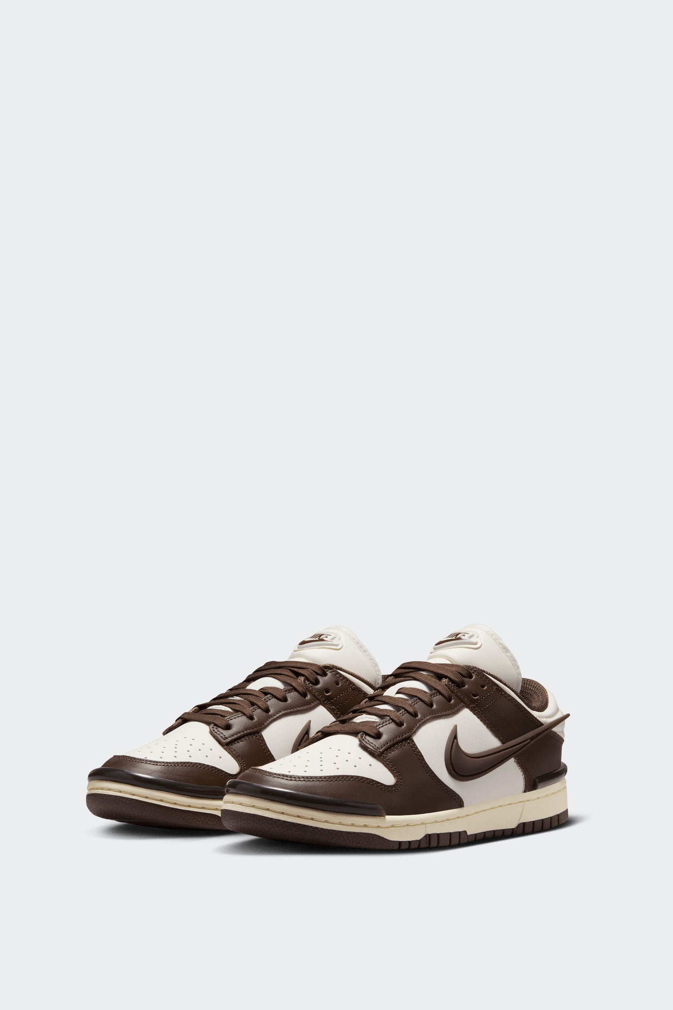 W DUNK LOW TWIST