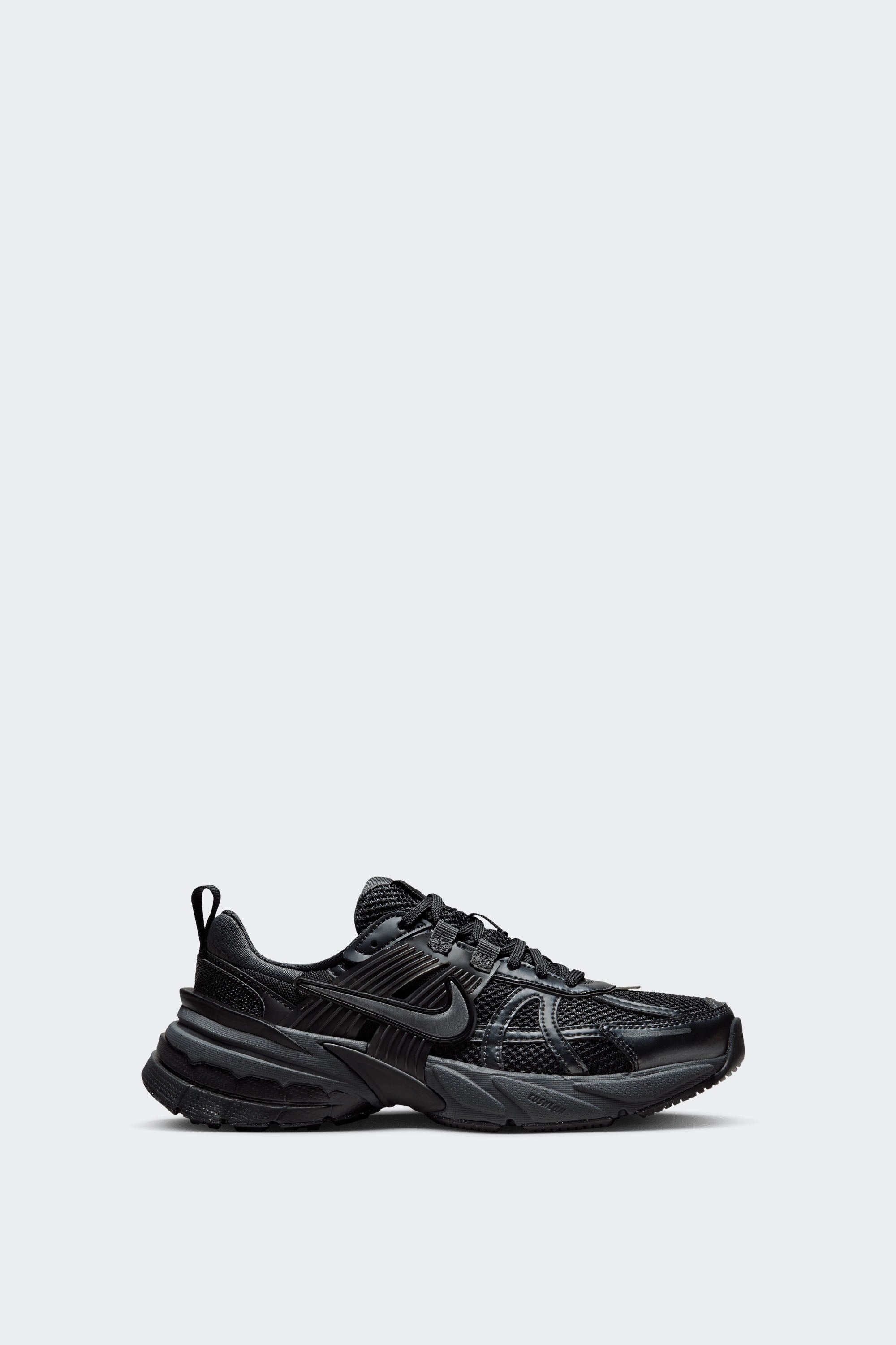 ろく ONENESS_0035_NIKE-V2K-RUN-