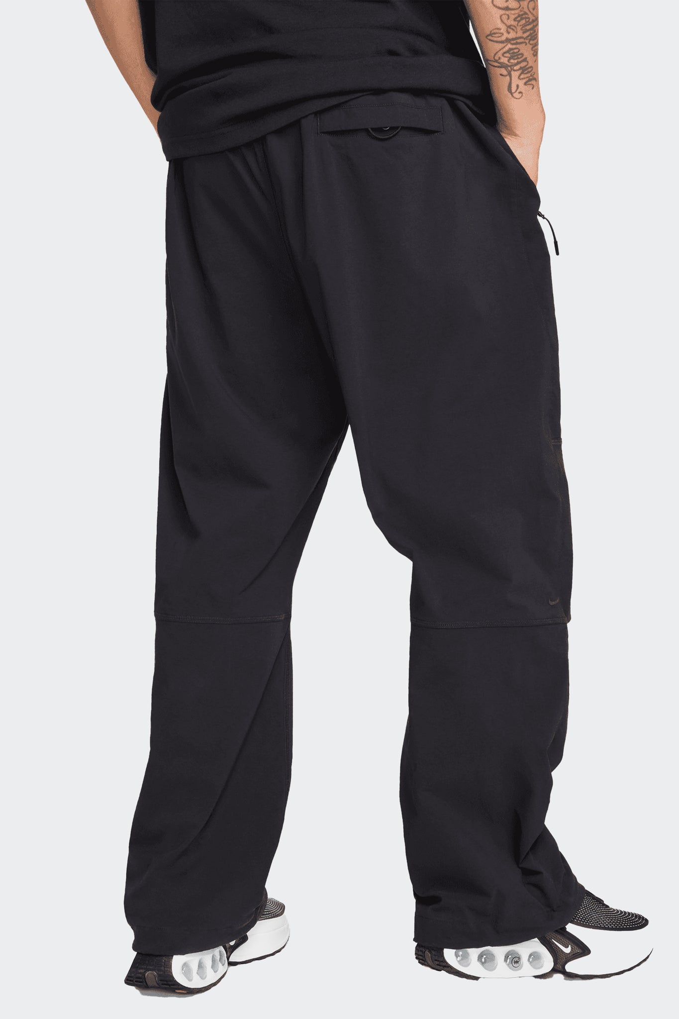 TECH WOVEN PANTS